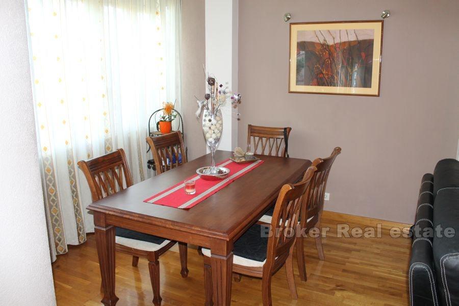 Apartament z ogrodu uprawnego