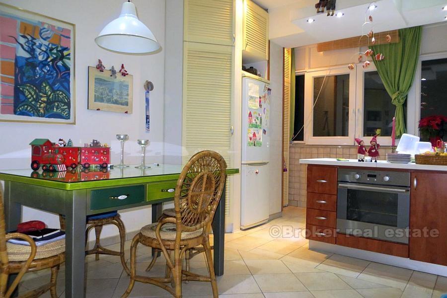 Apartman/stan u Splitu s pogledom na more u blizini centra grada, na prodaju