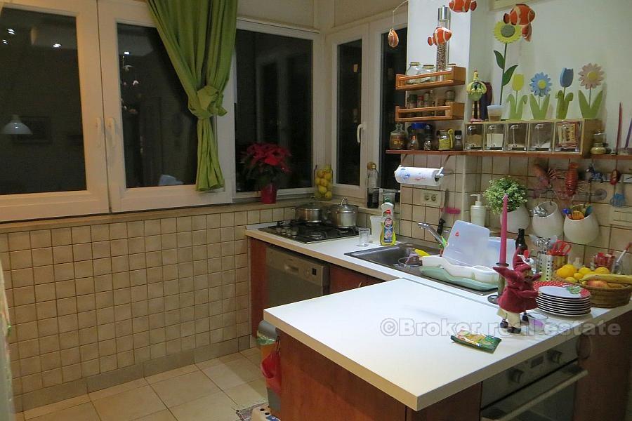 Apartman/stan u Splitu s pogledom na more u blizini centra grada, na prodaju