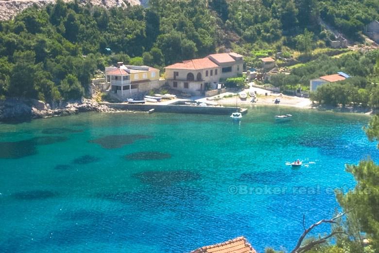 Hus / Villa, øya Korcula, som ligger ved sjøen, for salg