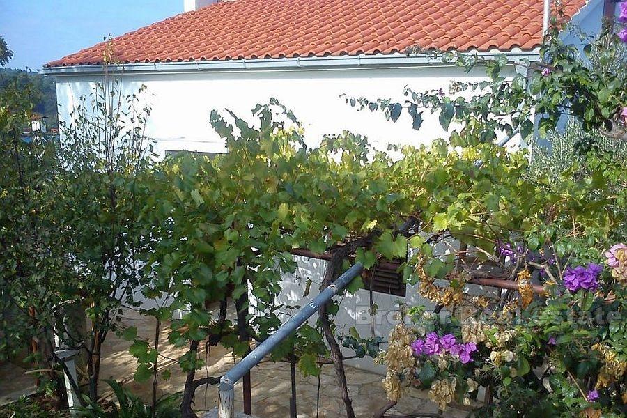 Hus / Villa, Enebolig andre rad til sjøen, for salg
