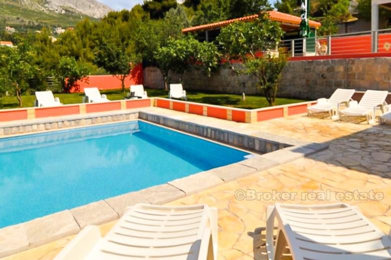Villa / dom, luksusowe, Solin