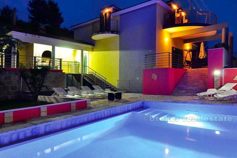 Villa / dom, luksusowe, Solin
