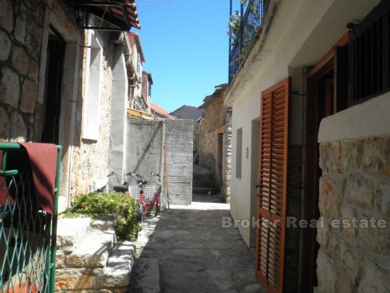 La maison / villa, située le long du front de mer, Vrboska, île de Hvar
