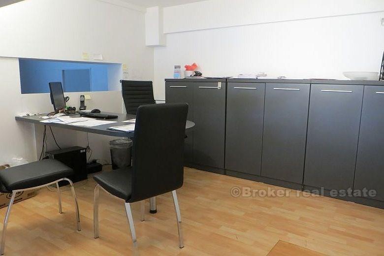 Espace de bureaux spacieux de 270 m2, à louer