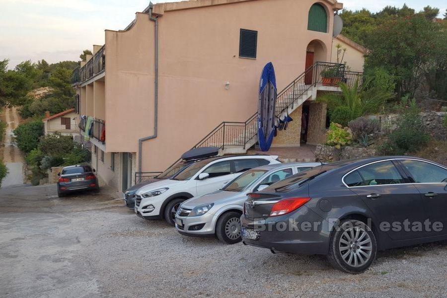Dům / vila s 9 apartmány s výhledem na moře, na prodej