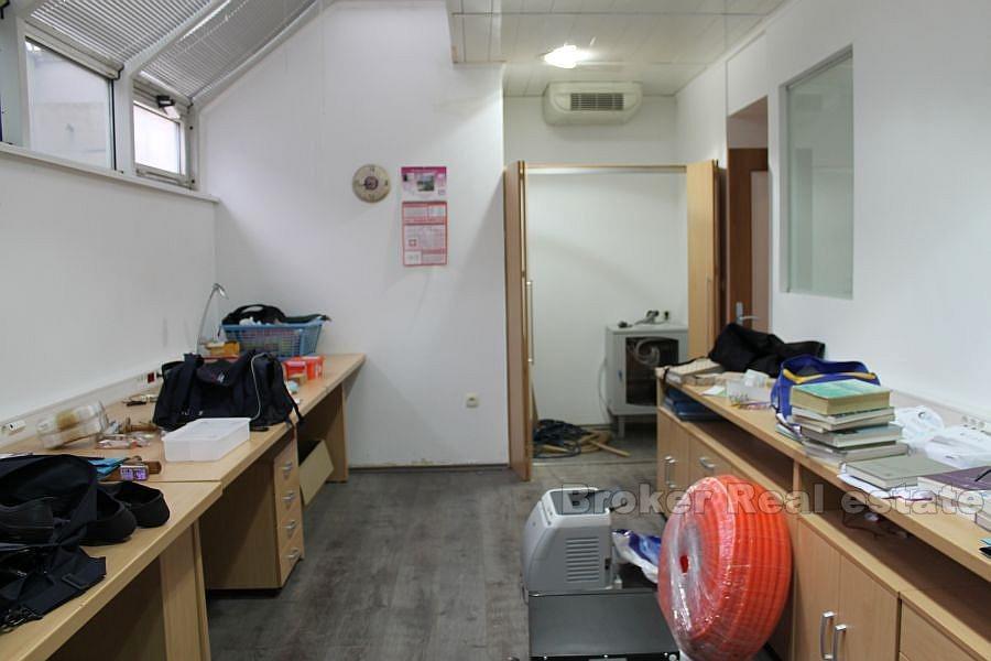 Bureau avec superficie de 80 m2, à louer
