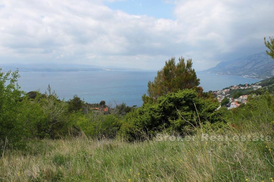 Terrain à bâtir situé dans une excellente position, à vendre