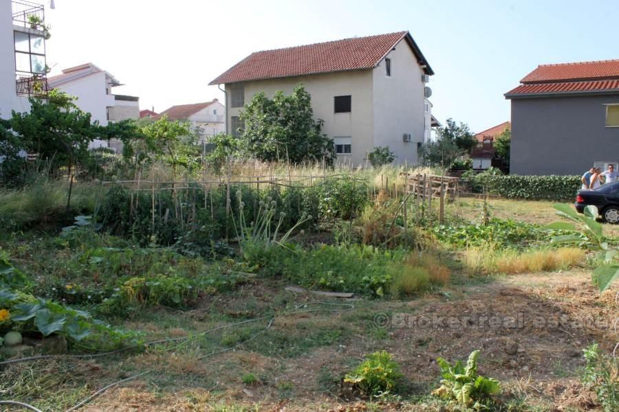 Terreno edificabile di 367 m2, in vendita