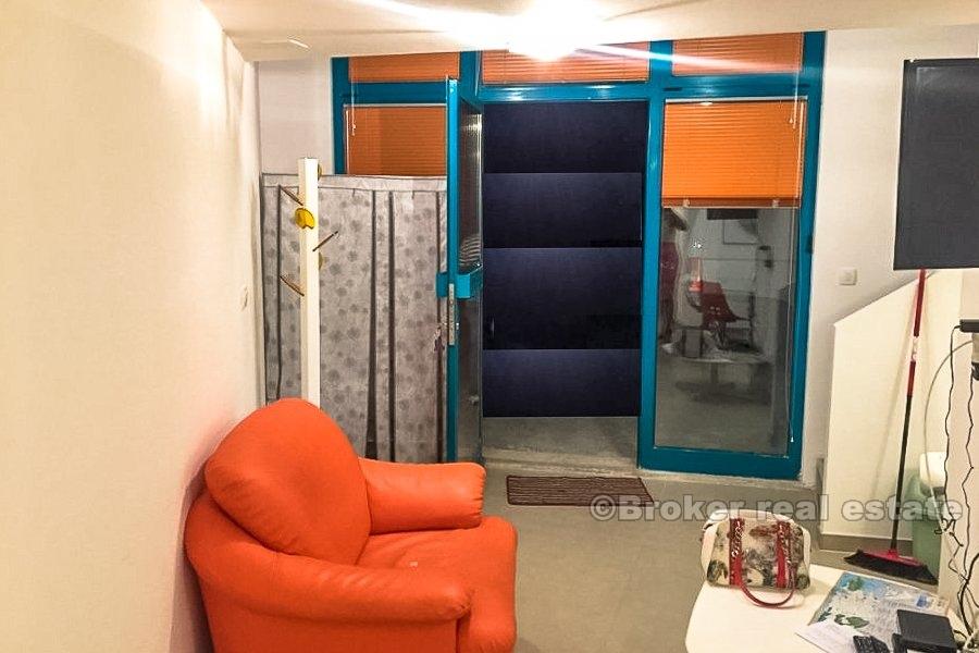 Obchodní prostor / apartmán