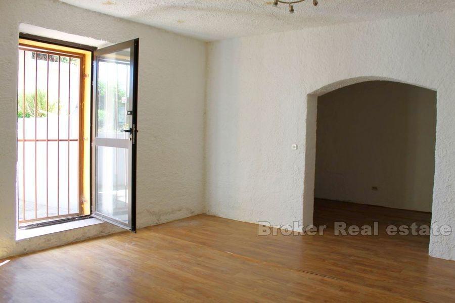 An interesting business space, for rent