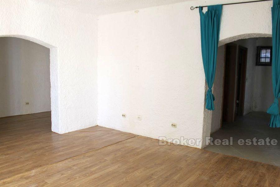An interesting business space, for rent