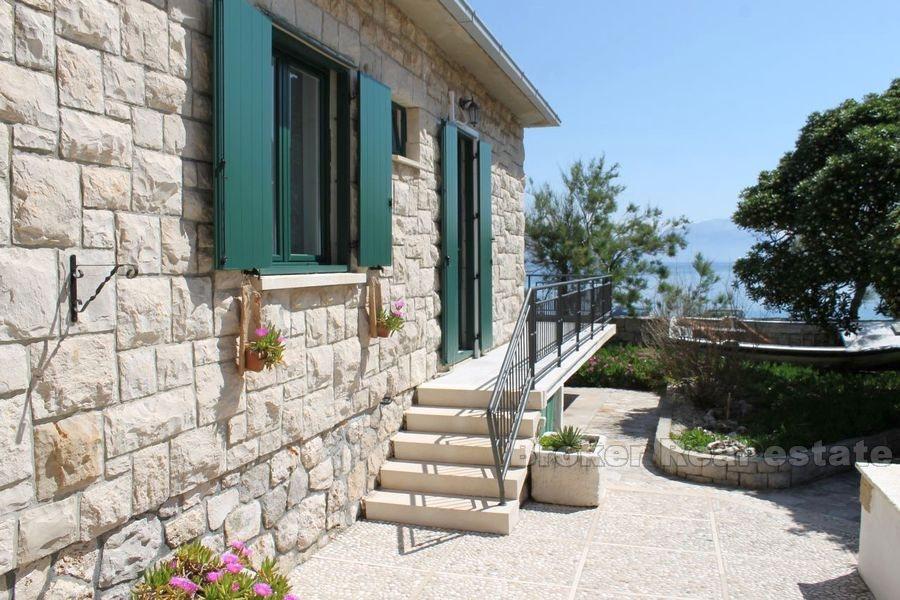 Maison individuelle de plain-pied en bord de mer à vendre
