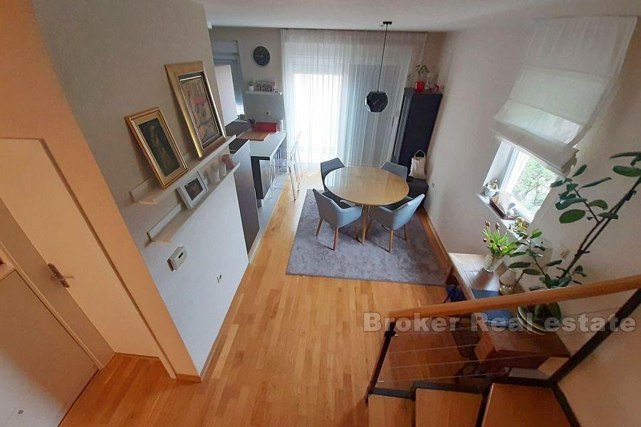 Moderne to-roms leilighet med havutsikt