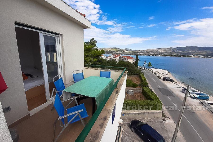 Dvosoban apartman prvi red do mora