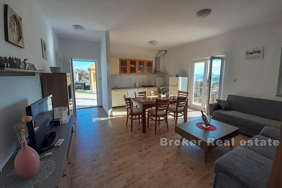 Haus im Erdgeschoss mit Meerblick