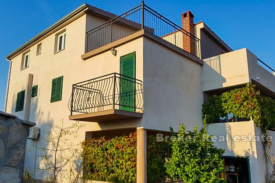 Immeuble avec vue mer