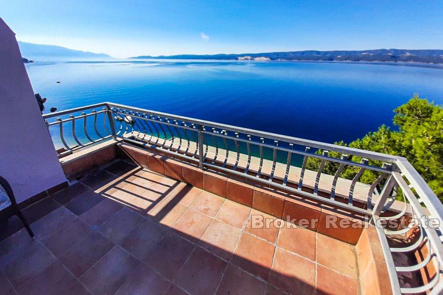 Casa con appartamenti sulla spiaggia