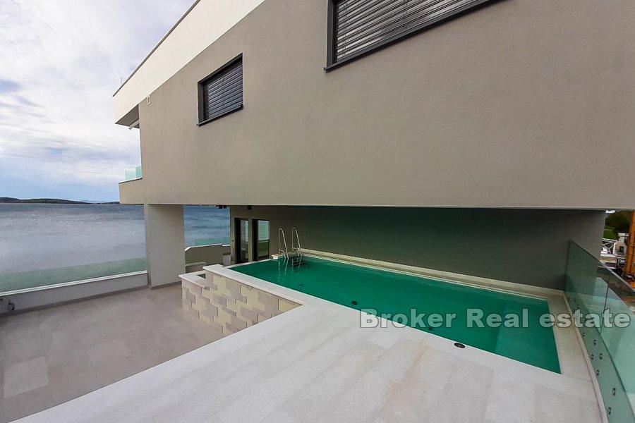 Zwei Luxusapartments mit Meerblick
