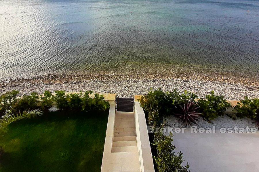 Zwei Luxusapartments mit Meerblick