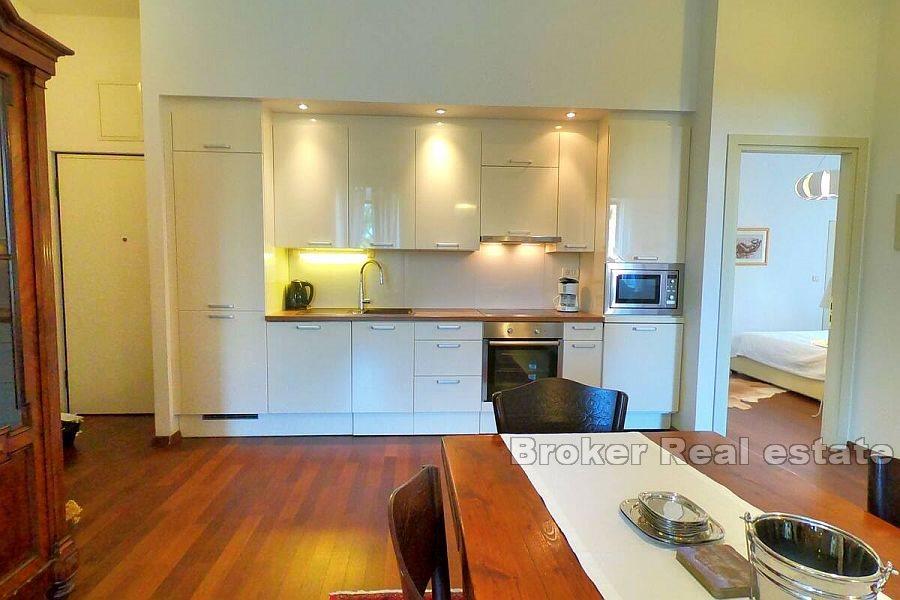 Two bedroom apartment with sea view