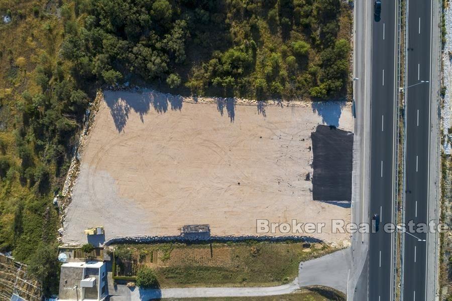 Terreno edificabile con vista mare