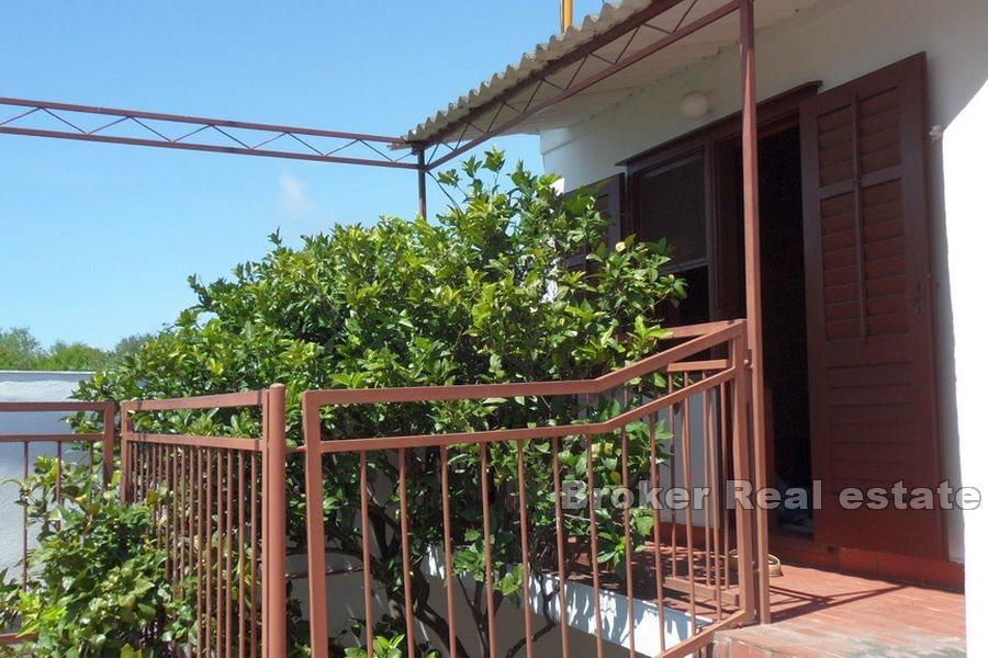 Semi-detached house with a view for adaptation