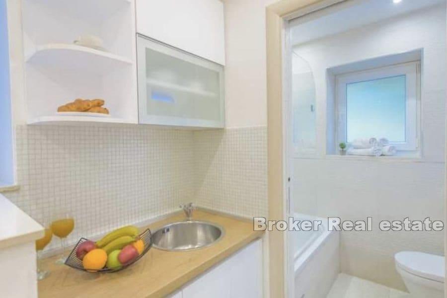 Bačvice, appartement meublé de trois logements