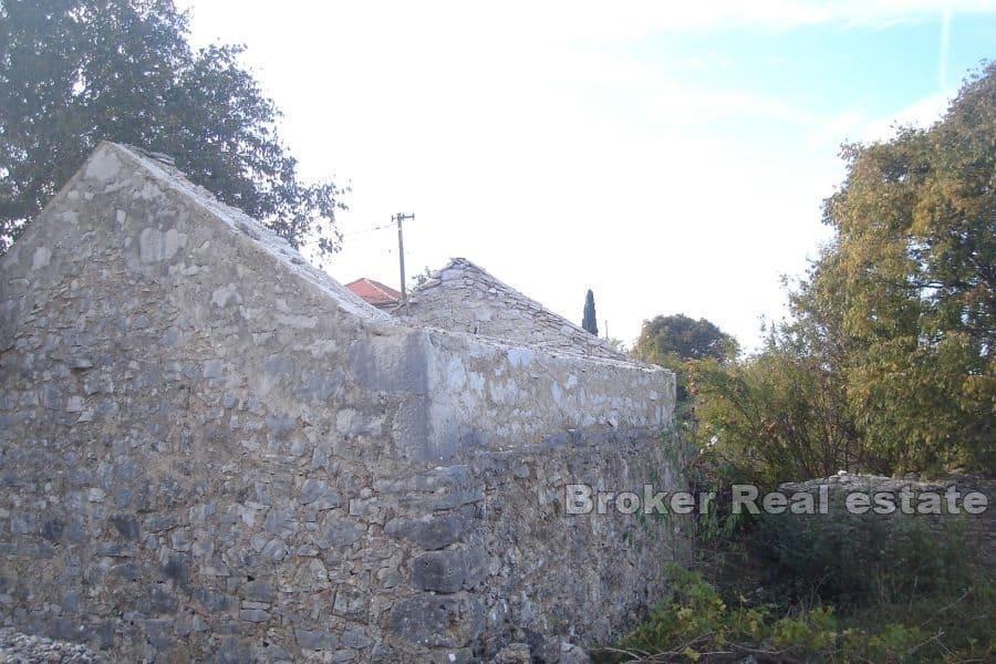 Terreno edificabile con ruderi
