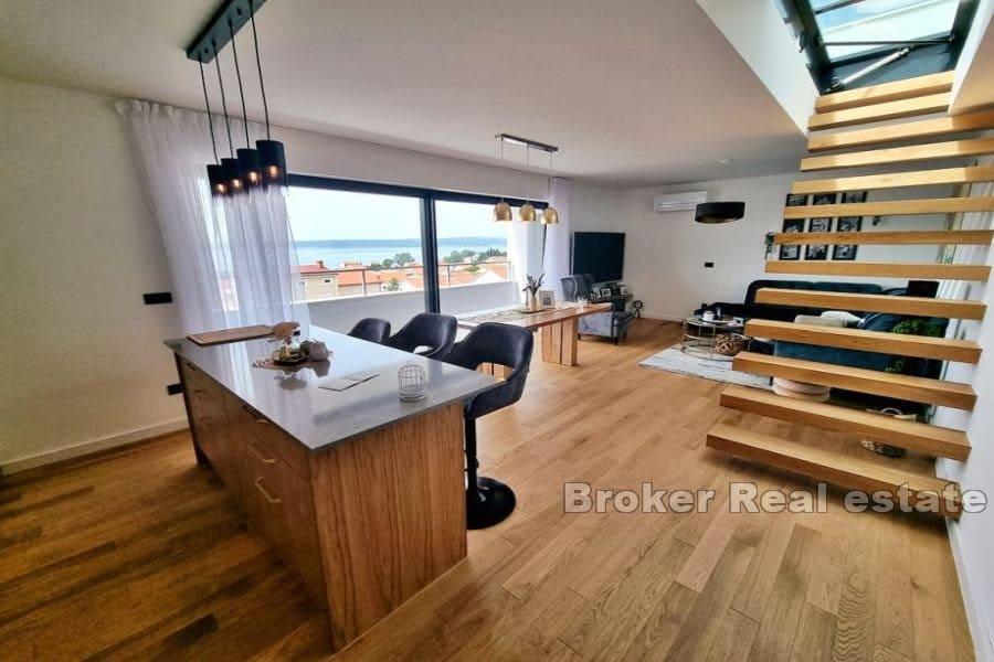 Flott penthouseleilighet med utsikt