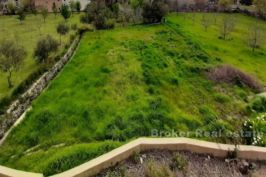 Terrain avec vue mer, projet d'investissement