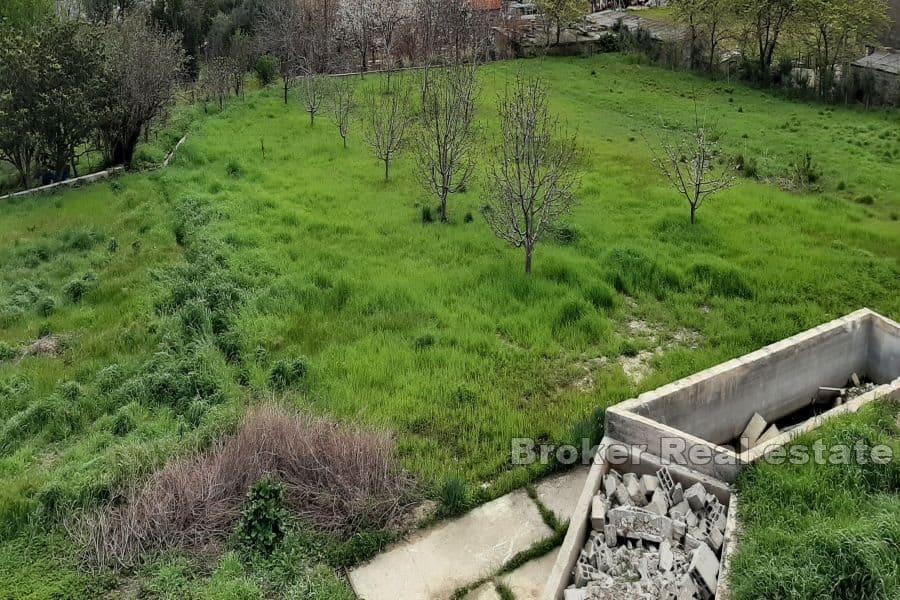Terrain avec vue mer, projet d'investissement