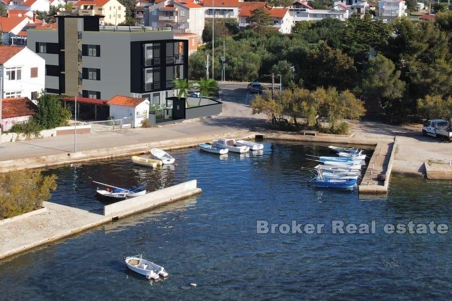 Appartamenti spaziosi in un nuovo edificio vicino al mare