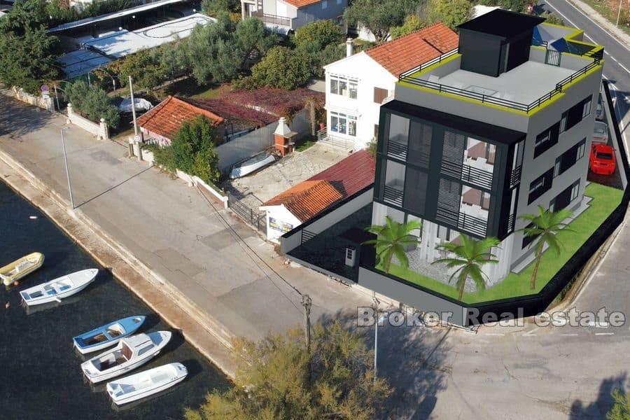 Appartamenti spaziosi in un nuovo edificio vicino al mare