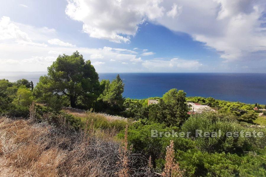 Building plot with sea view