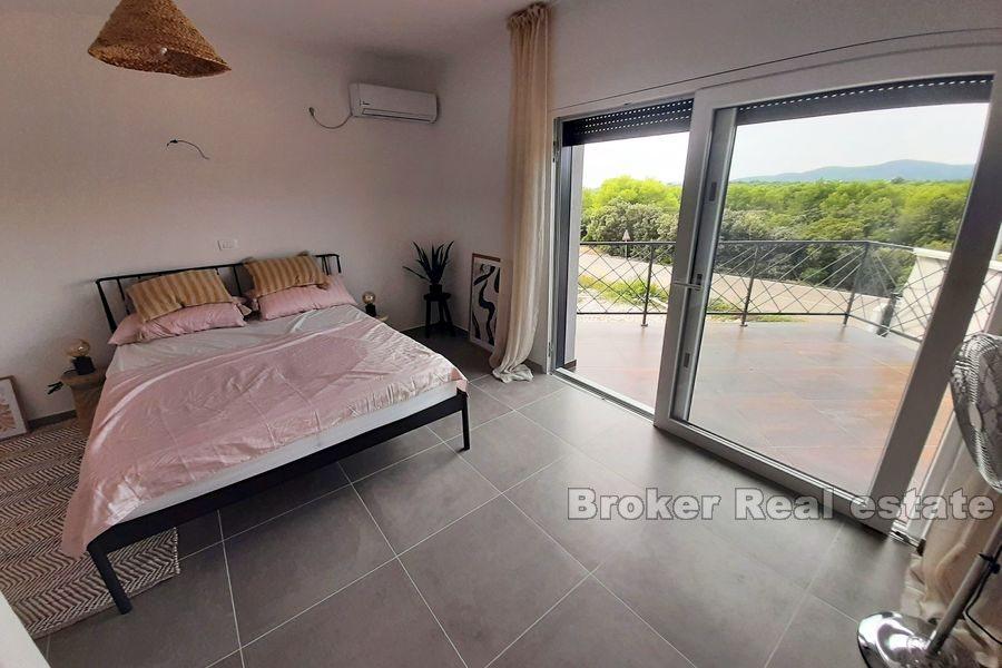 Moderní vila s bazénem