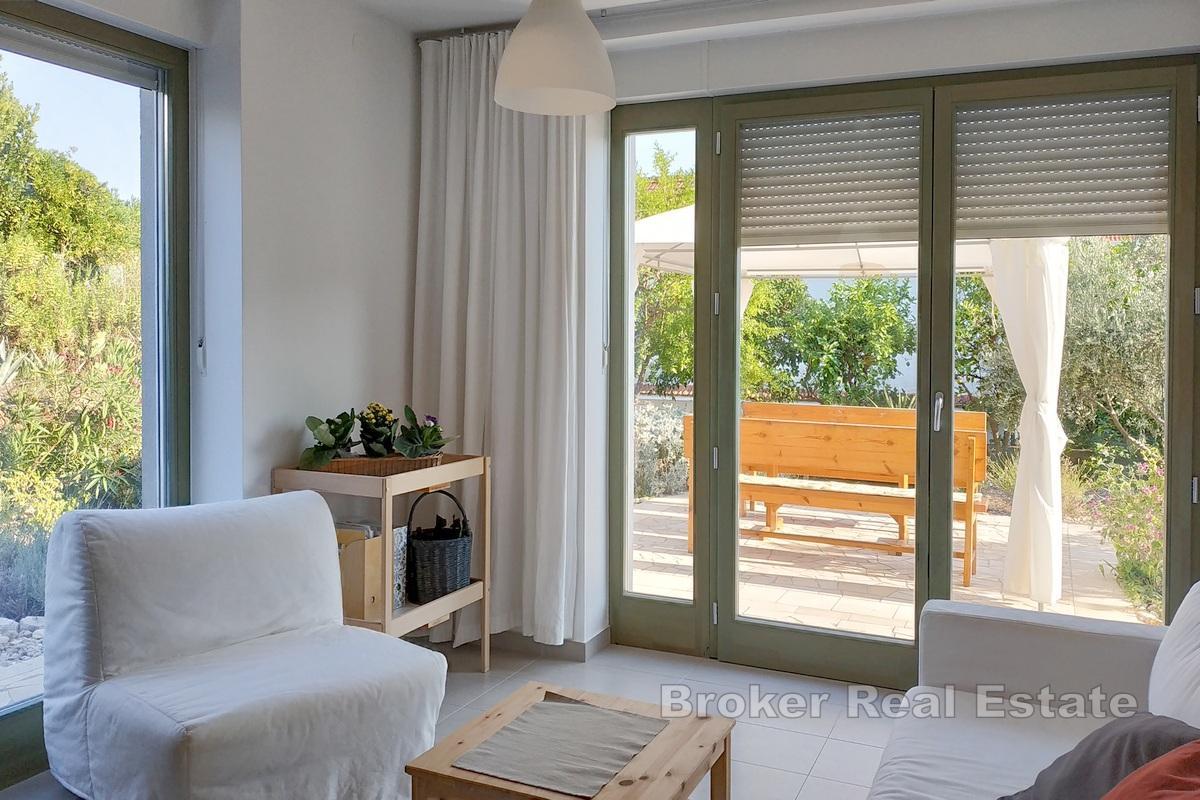 Ein-Zimmer-Wohnung im Erdgeschoss mit Garten