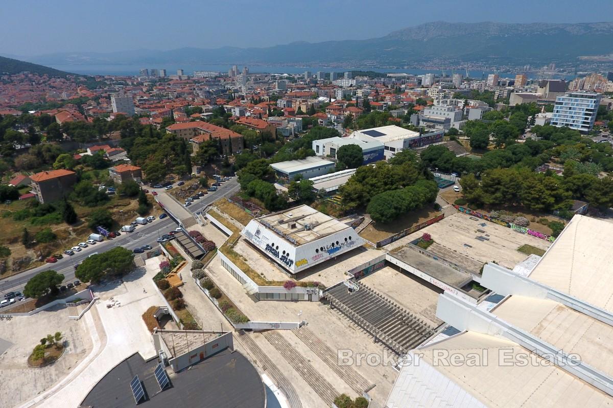 Doskonale usytuowane biuro do remontu