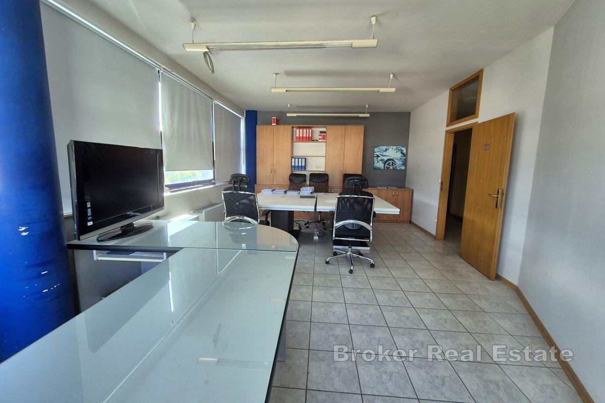 Bureaux dans l'est de la ville