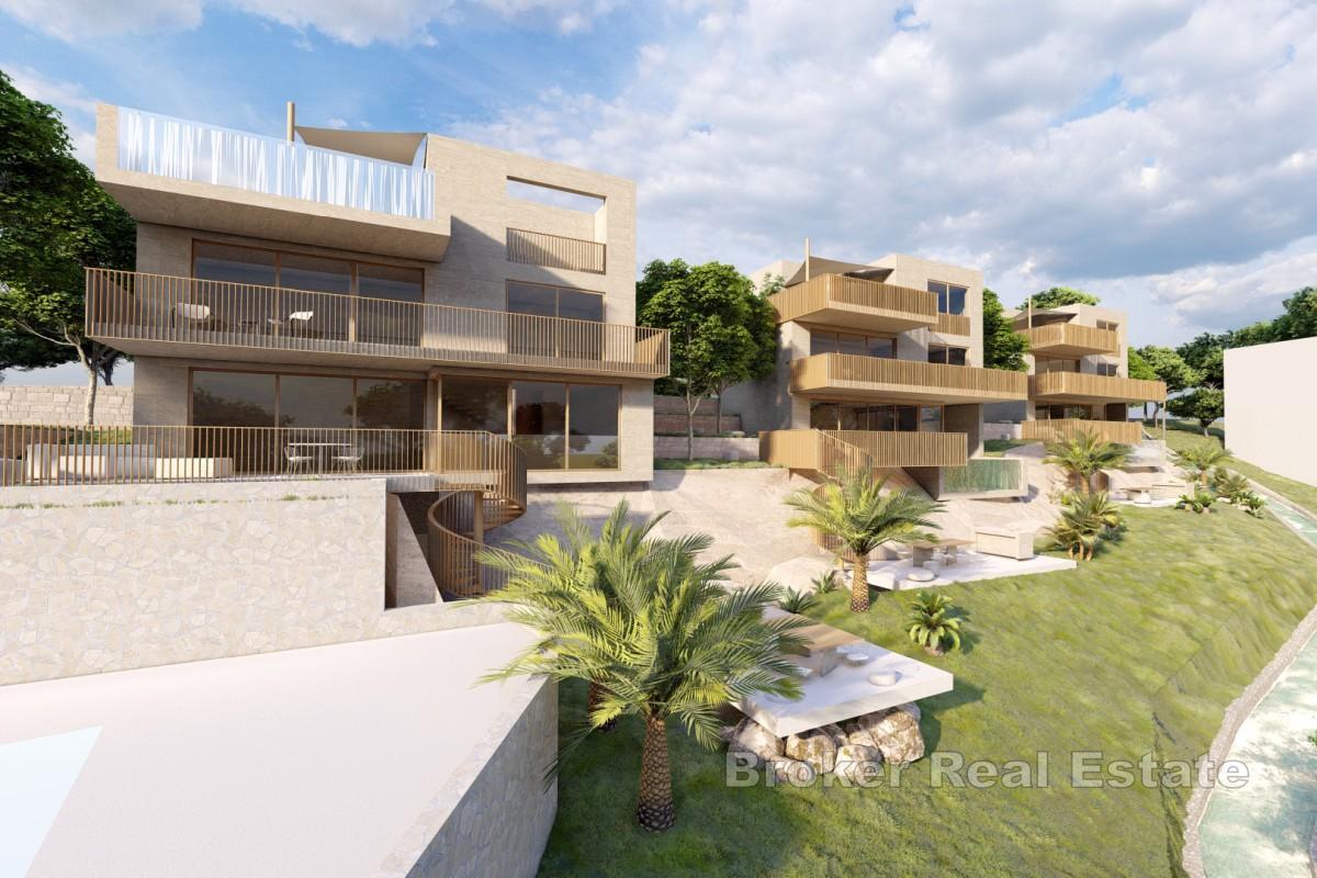 Terreno edificabile con progetto per tre ville