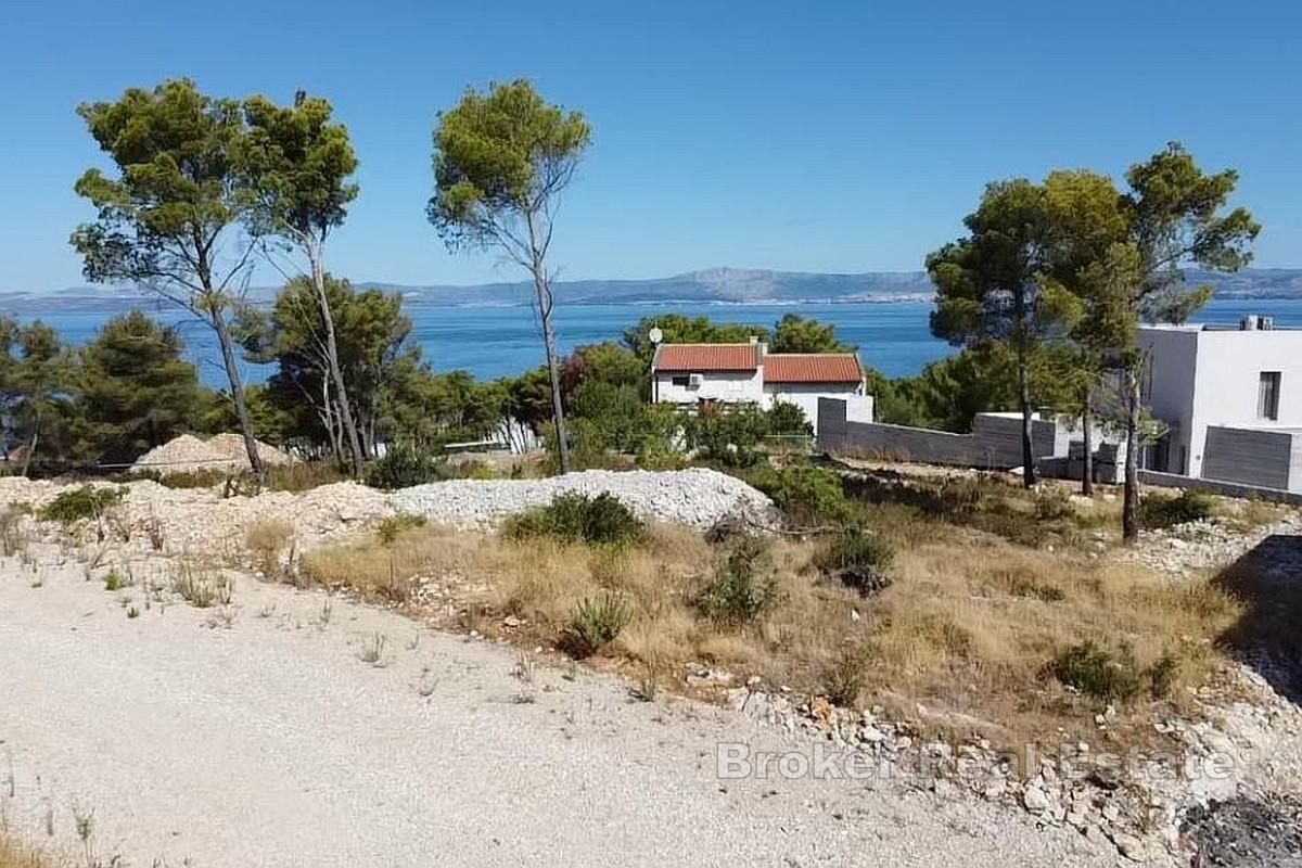 Terrain attractif avec projet de villa familiale vue mer