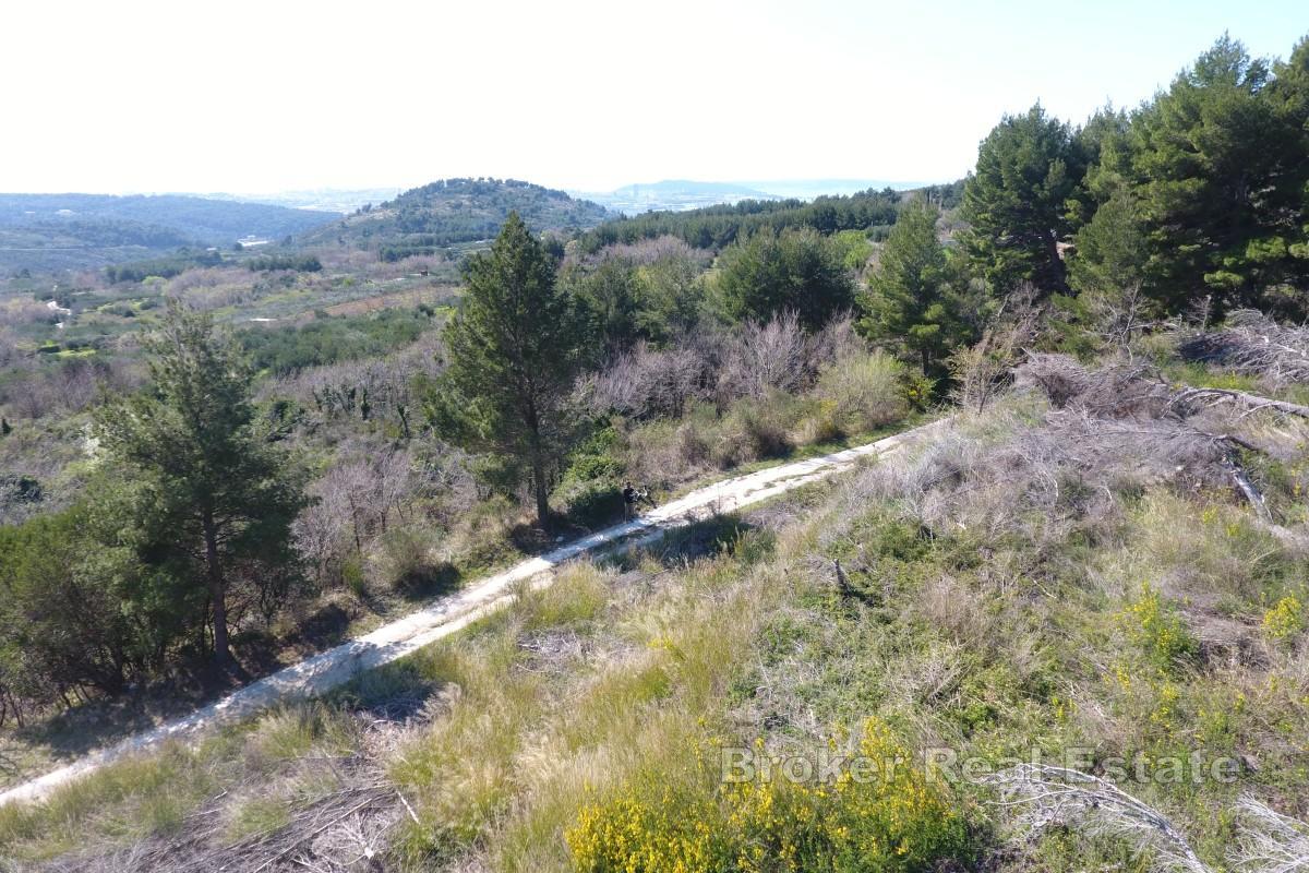 Terrain constructible attractif dans un cadre paisible