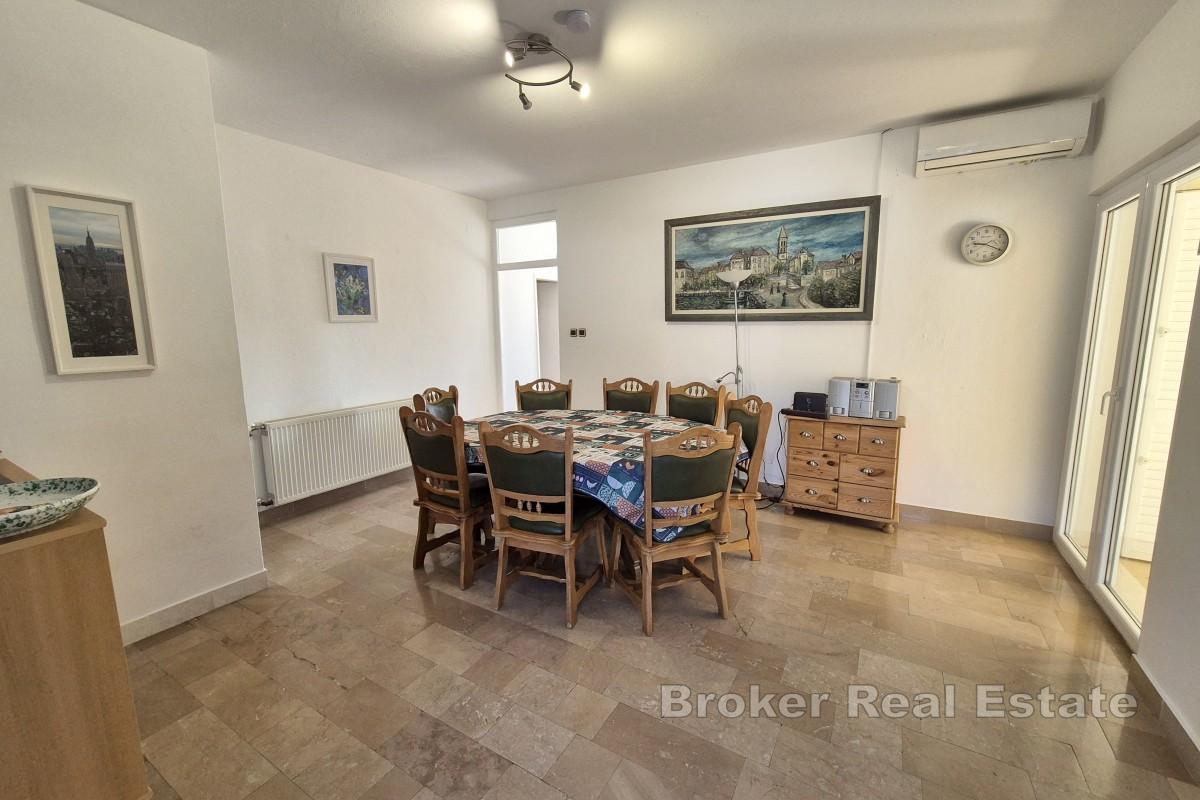 Casa indipendente con vista mare