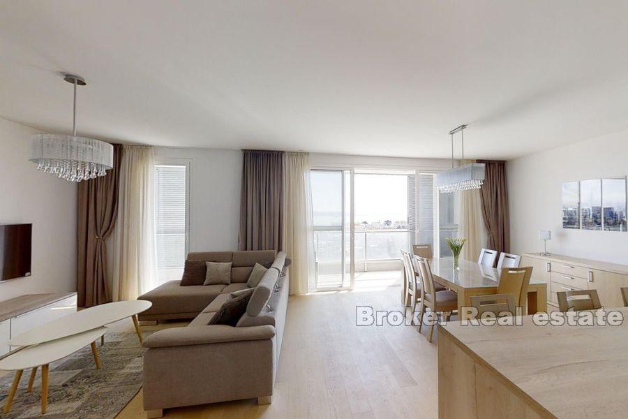 Two bedroom apartment with sea view