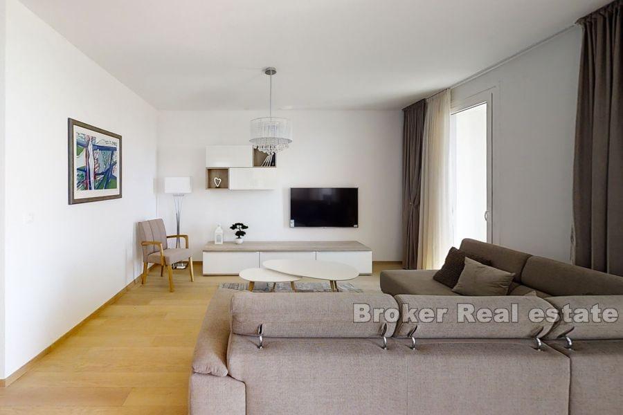 Two bedroom apartment with sea view