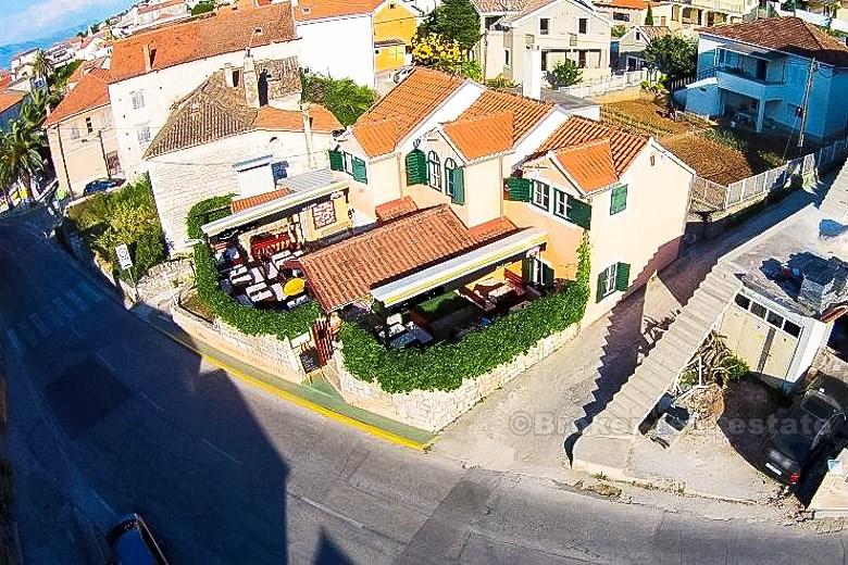 Komerční / restaurace v malém městě