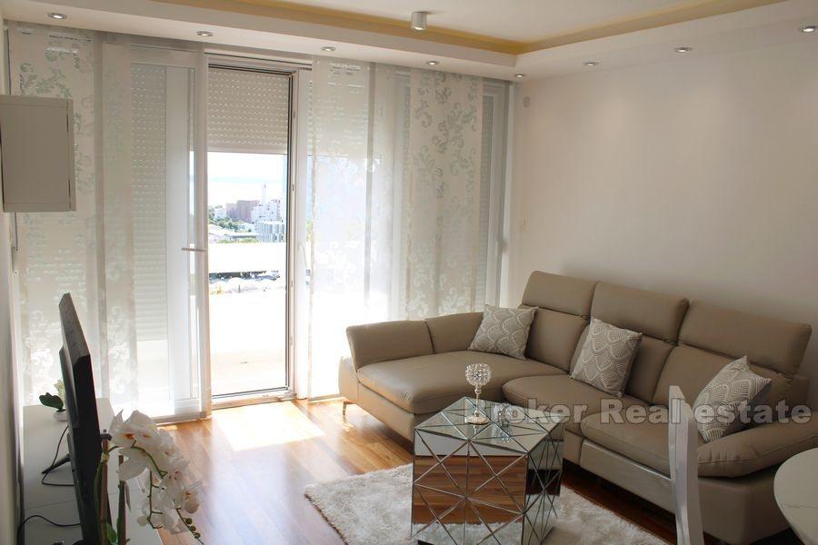 Apartment mit zwei Schlafzimmern und Meerblick
