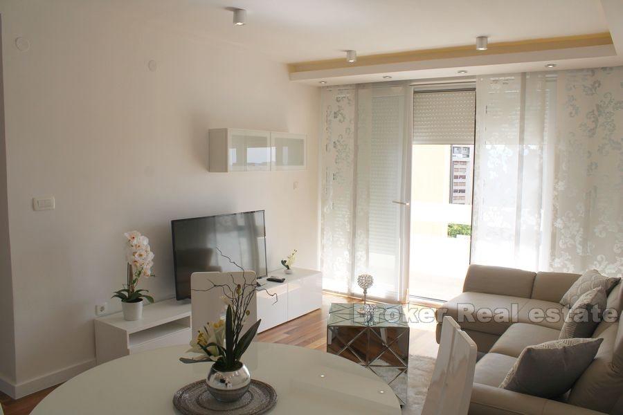 Apartment mit zwei Schlafzimmern und Meerblick