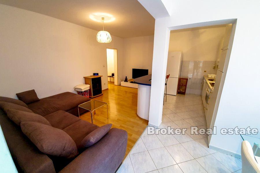 Two bedroom apartment in a great location