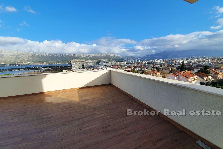 Appartamento duplex con vista mare